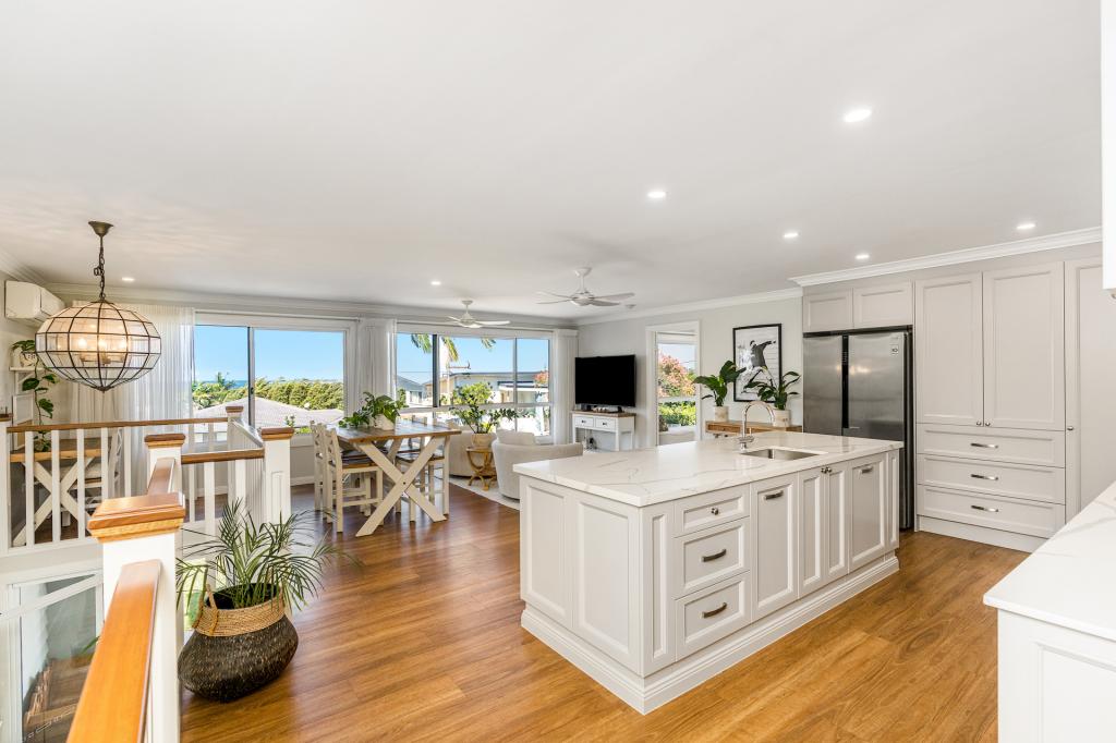 3 Seaview Rd, Banora Point, NSW 2486