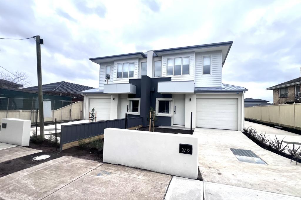 1,2,3,4/19 HENRY ST, ST ALBANS, VIC 3021