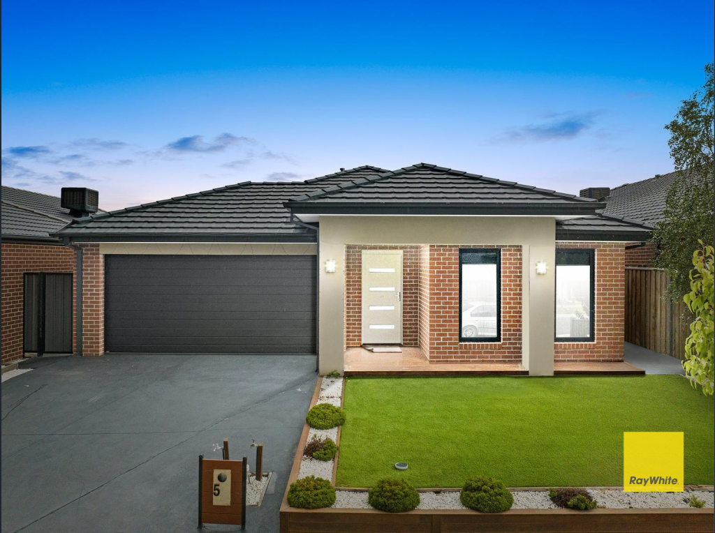 5 Bastings Ave, Mickleham, VIC 3064