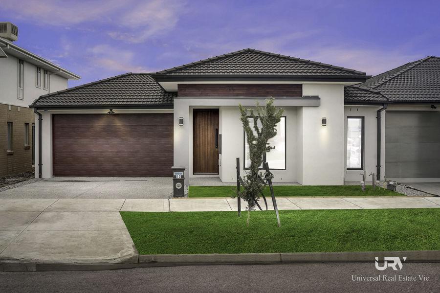 12 RIVER REDGUM BVD, DONNYBROOK, VIC 3064