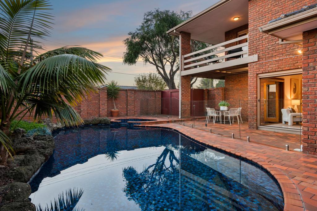 1 Rudolf Ct, Dingley Village, VIC 3172