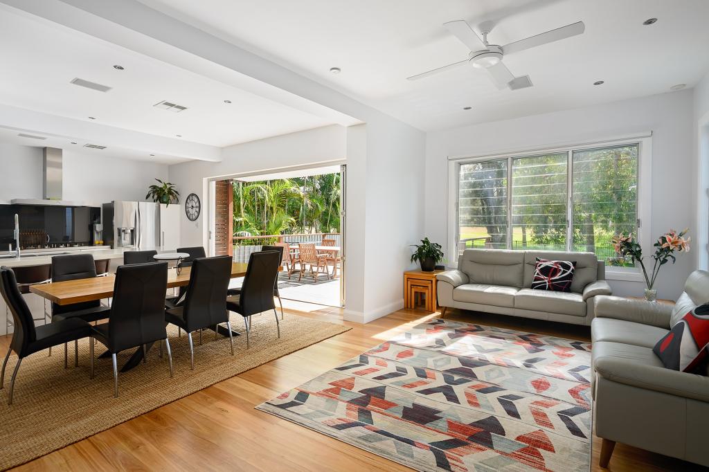 31 STIRGESS AVE, CURL CURL, NSW 2096