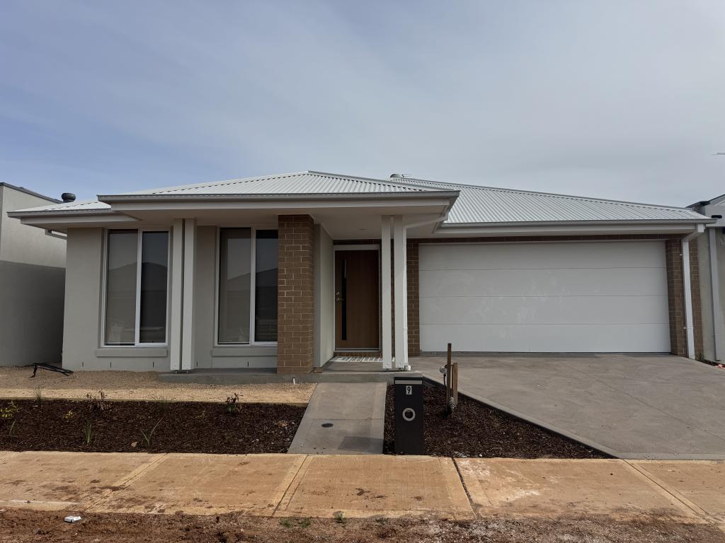 9 Adega Ave, Aintree, VIC 3336