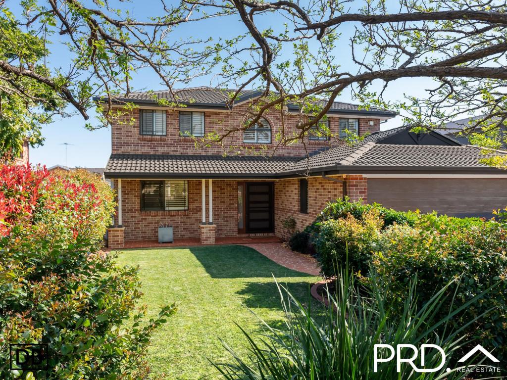 682 Henry Lawson Dr, East Hills, NSW 2213