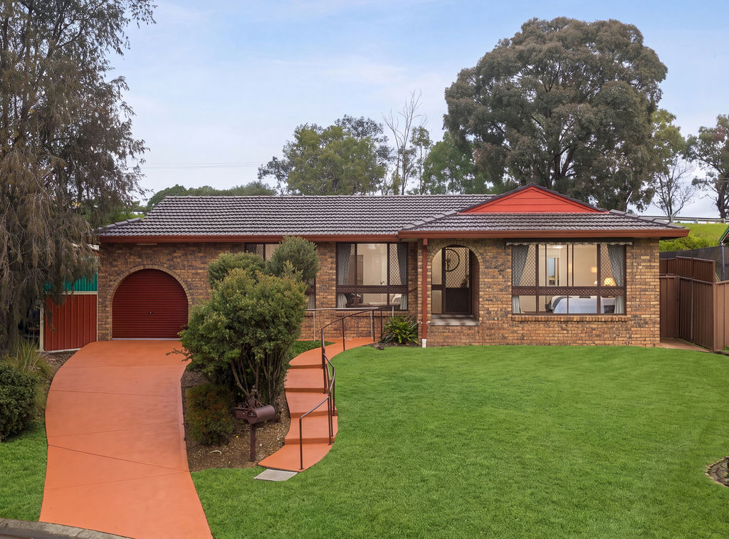 26 GRIFFITHS PL, EAGLE VALE, NSW 2558