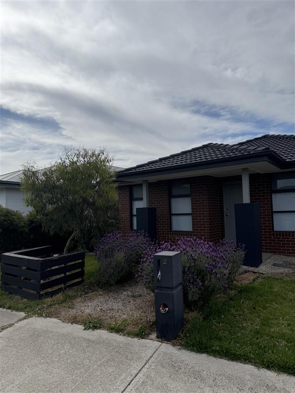 Room 1/2 Mccubbin Dr, Mount Duneed, VIC 3217