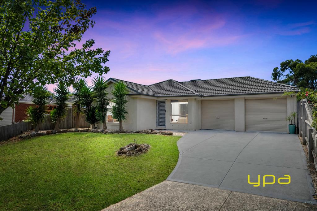 17 Taplan Cres, Cranbourne West, VIC 3977