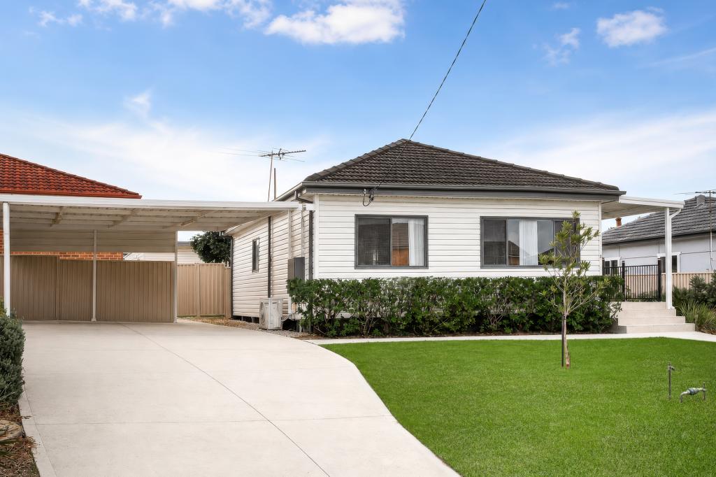 1b Hiland Cres, Smithfield, NSW 2164