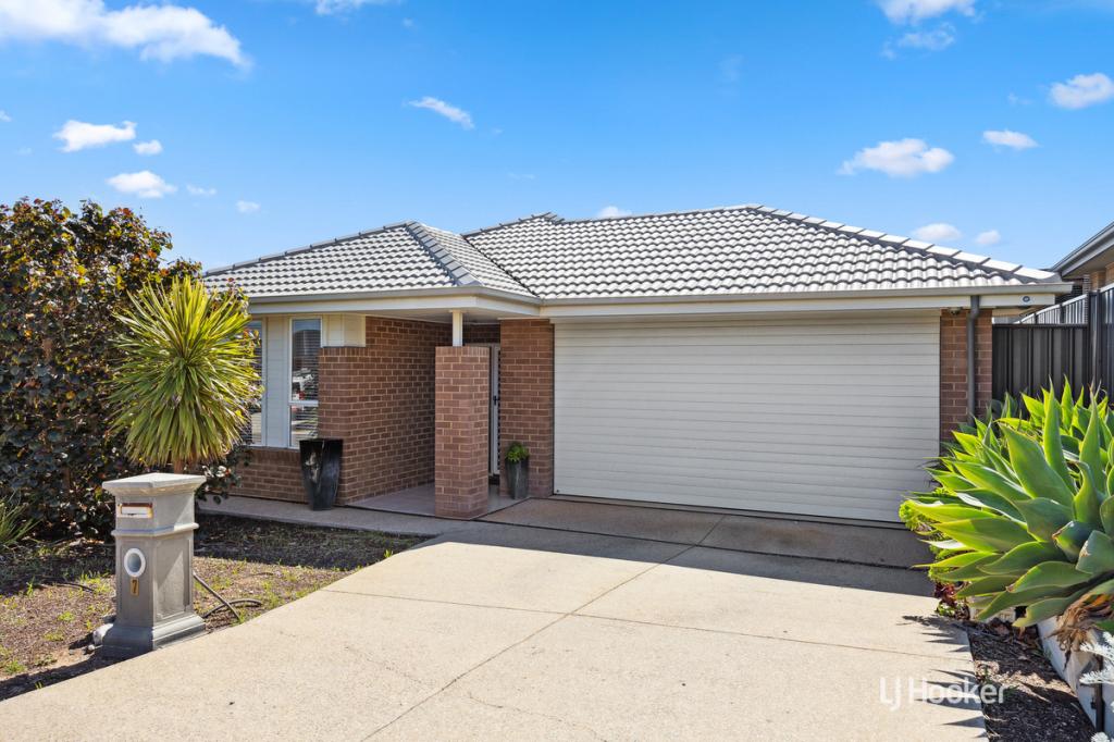 7 Lomandra Cres, Hillbank, SA 5112