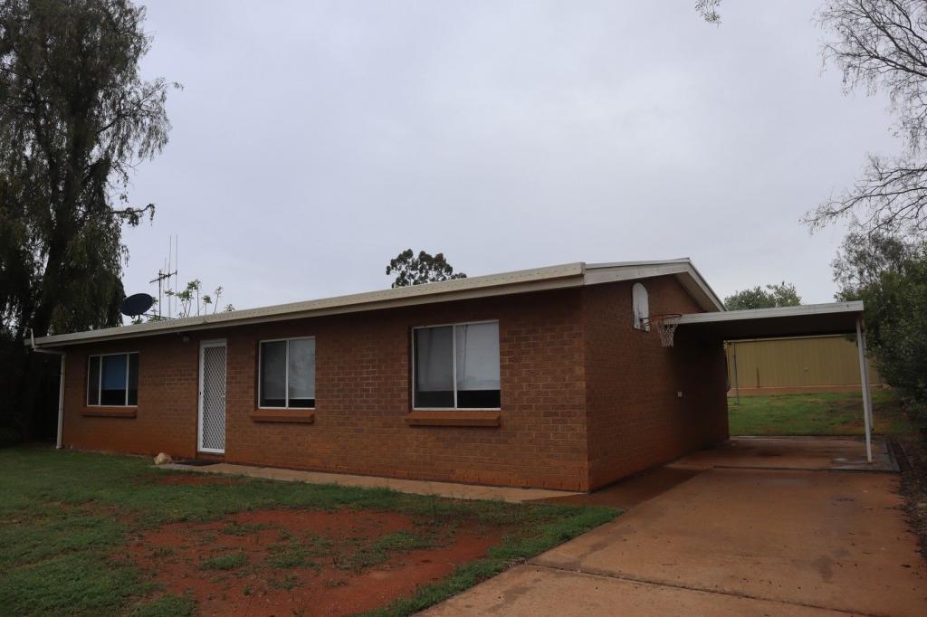 82 Louth Rd, Cobar, NSW 2835