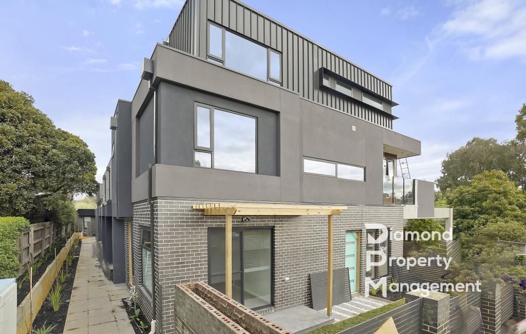 2/74 Whitehorse Rd, Blackburn, VIC 3130