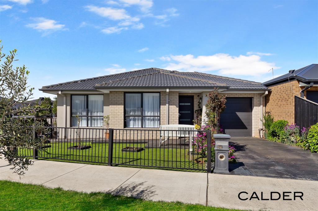 55 BASTEN AVE, DEANSIDE, VIC 3336