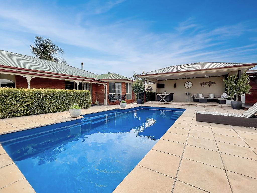4 Marks Ct, Swan Hill, VIC 3585