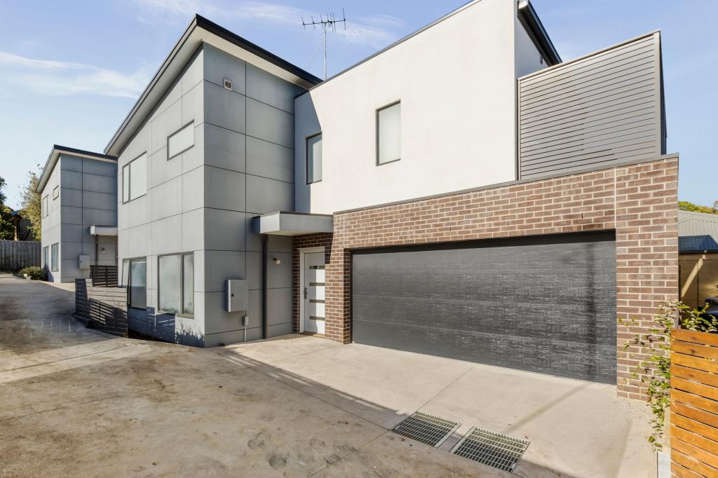 2/3 Petras Pl, Ocean Grove, VIC 3226