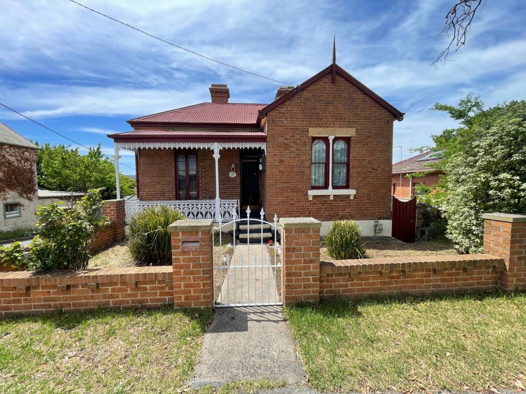 57 Cowper St, Goulburn, NSW 2580