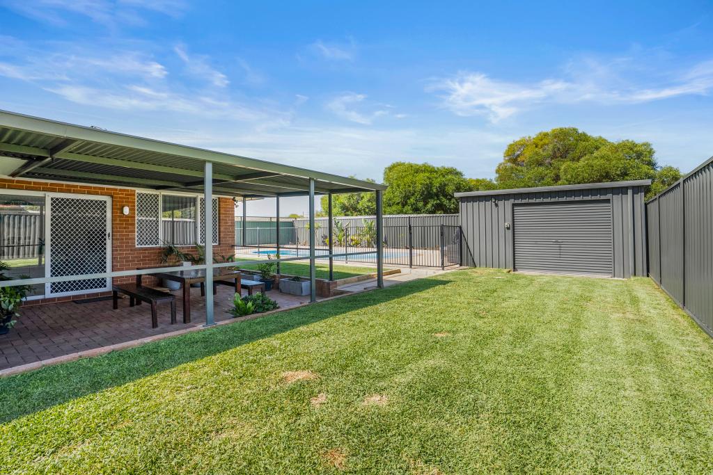 85 Coronata Dr, Warnbro, WA 6169
