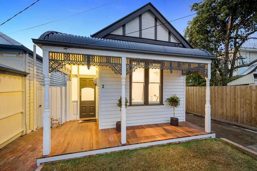 2 Oakbank St, Newport, VIC 3015