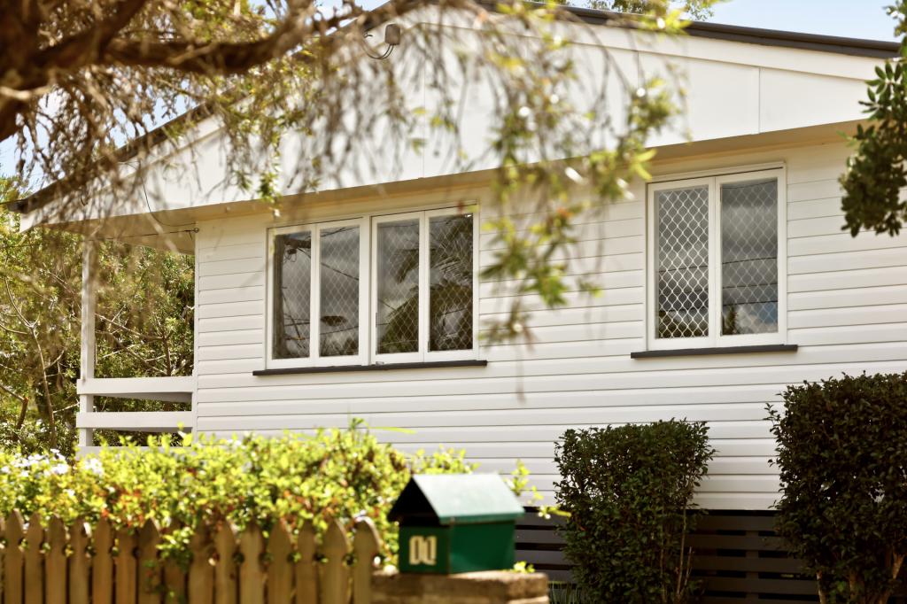 11 Julieanne St, Gailes, QLD 4300