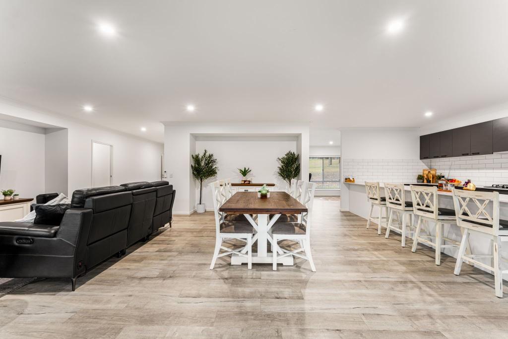 10 Bottlebrush Cres, Rifle Range, QLD 4311