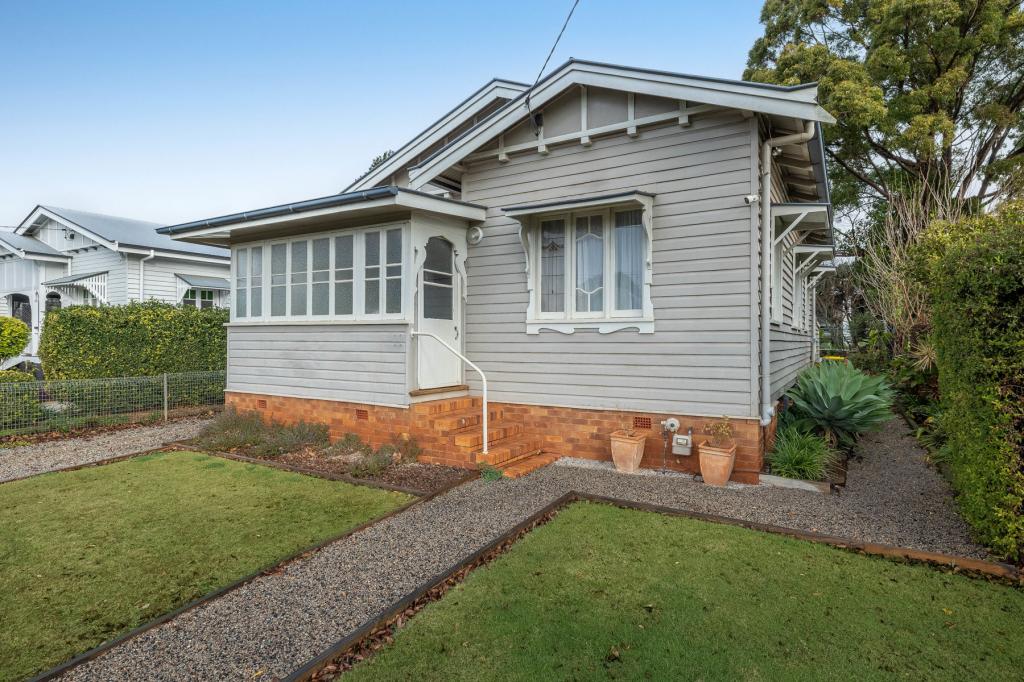 22 Eton St, East Toowoomba, QLD 4350