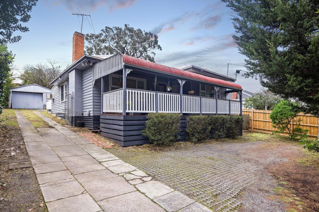 8 Dorset Rd, Ferntree Gully, VIC 3156