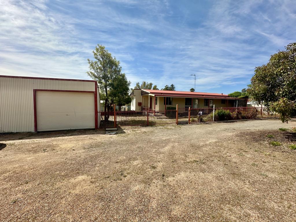 16a Paragon St, Pingelly, WA 6308