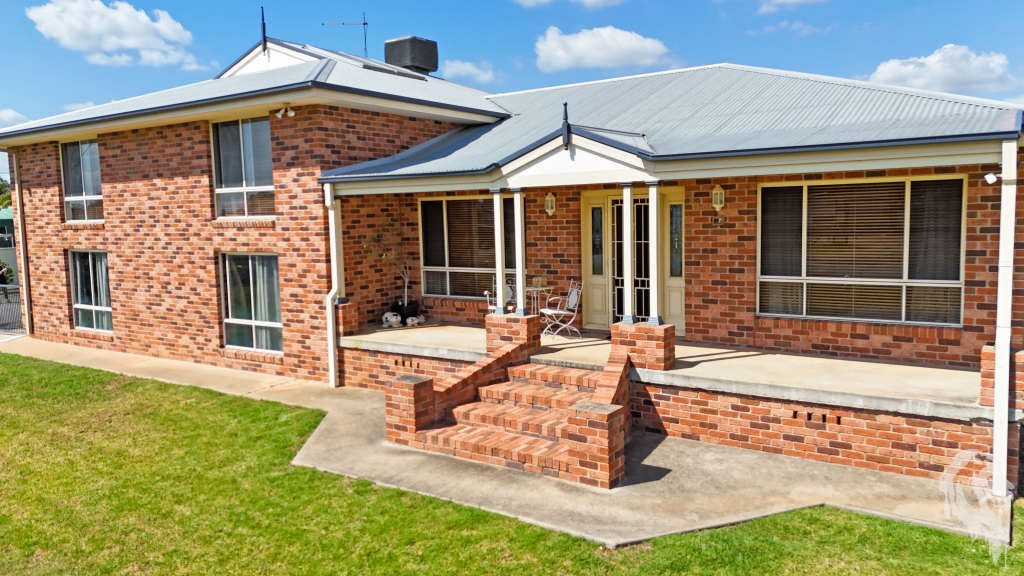 24 Zimmerman St, Narrabri, NSW 2390