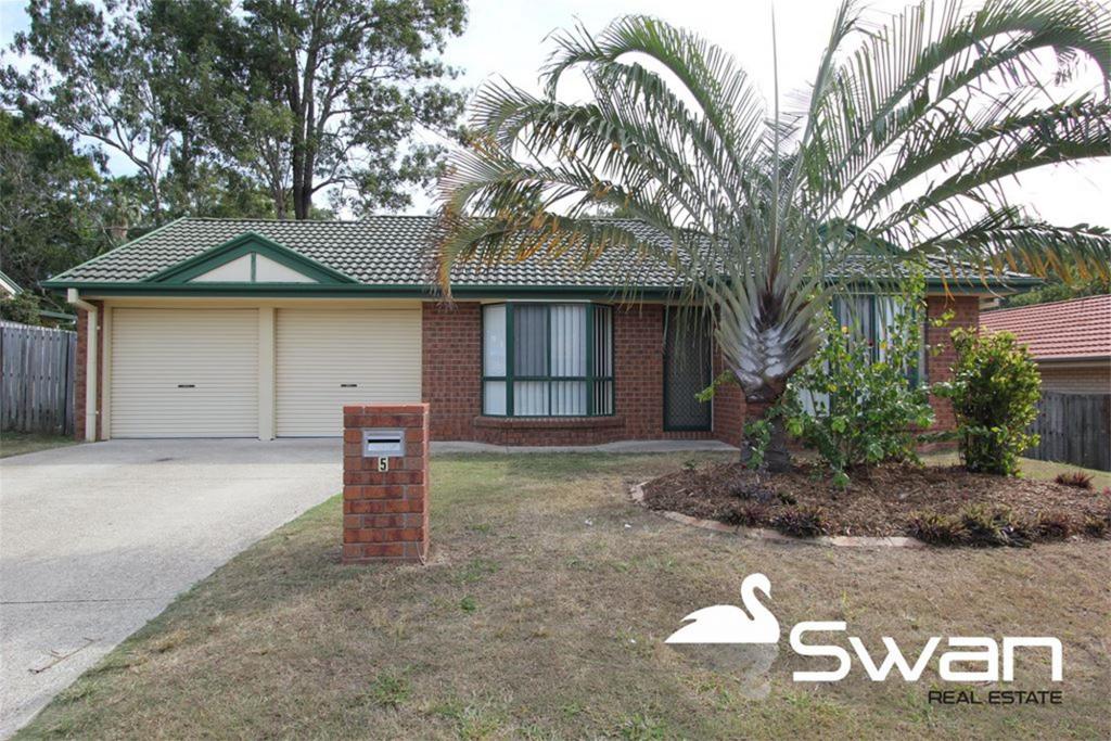 5 Elmwood Ct, Hillcrest, QLD 4118