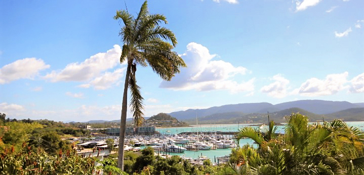 8 SUMMIT AVE, AIRLIE BEACH, QLD 4802