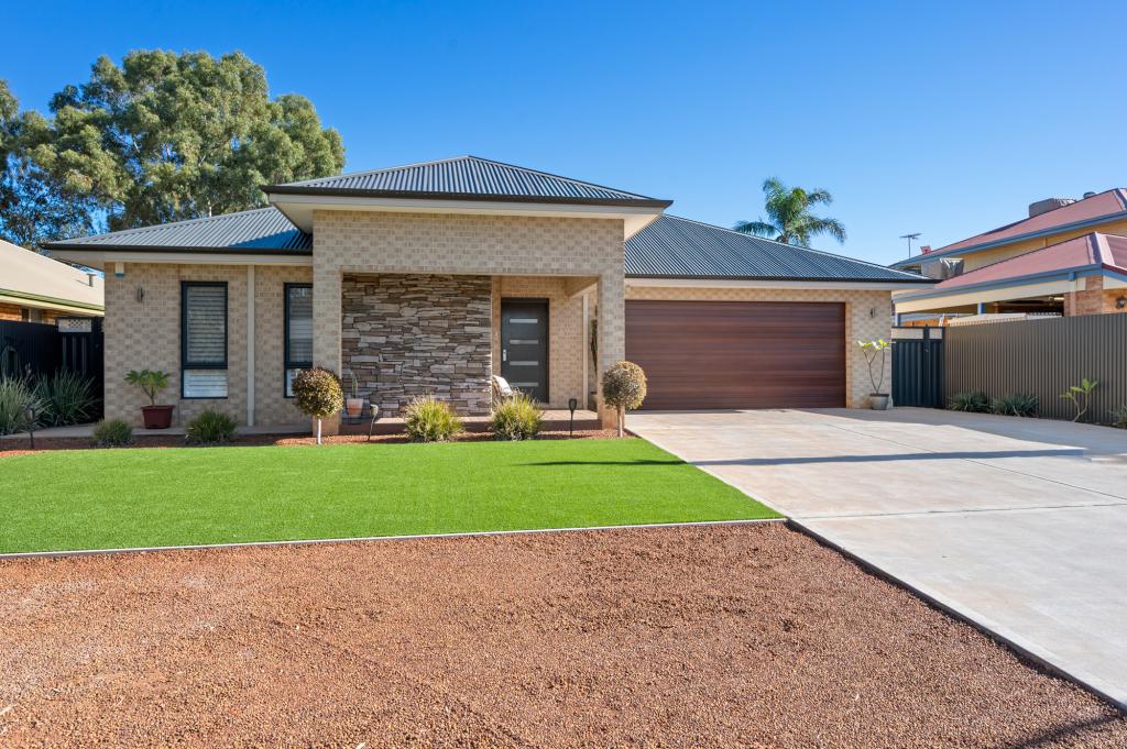 26 Geoffrey Stokes Pde, Kalgoorlie, WA 6430