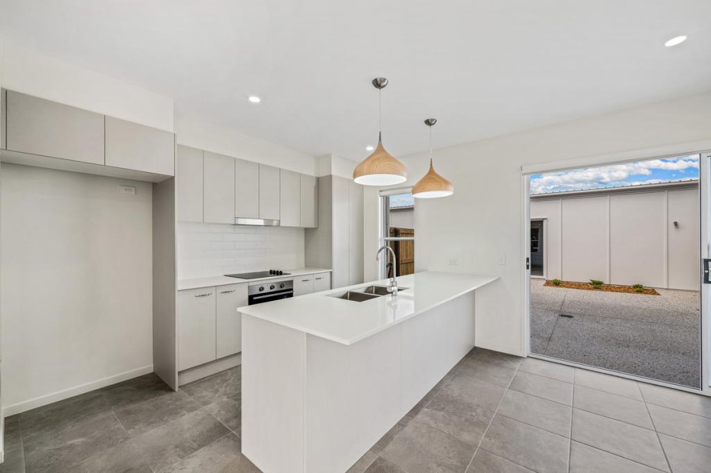 18 Windward Prom, Banya, QLD 4551