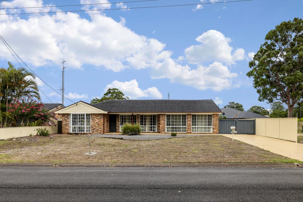 29 Clemenceau Cres, Tanilba Bay, NSW 2319