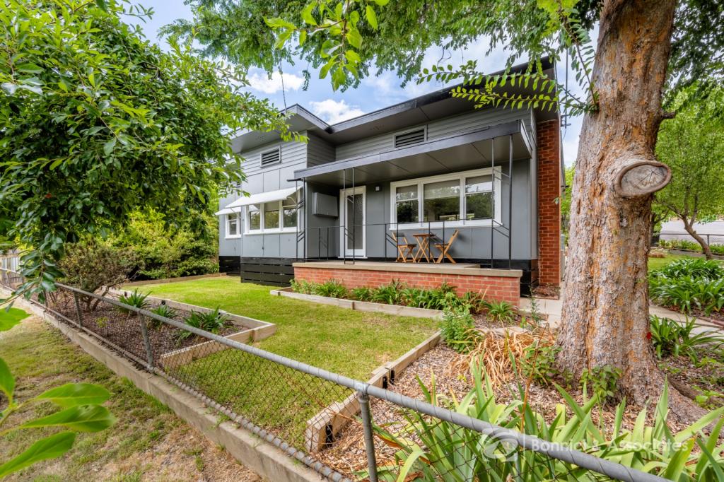 2 Lower Stanley Rd, Beechworth, VIC 3747