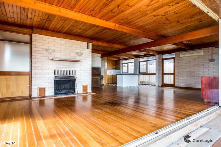 5 Morea St, Taperoo, SA 5017