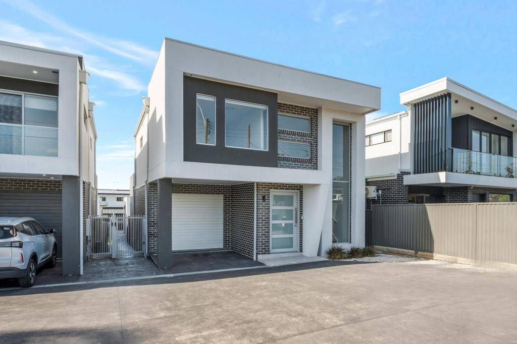 791 & 791a The Horsley Dr, Smithfield, NSW 2164