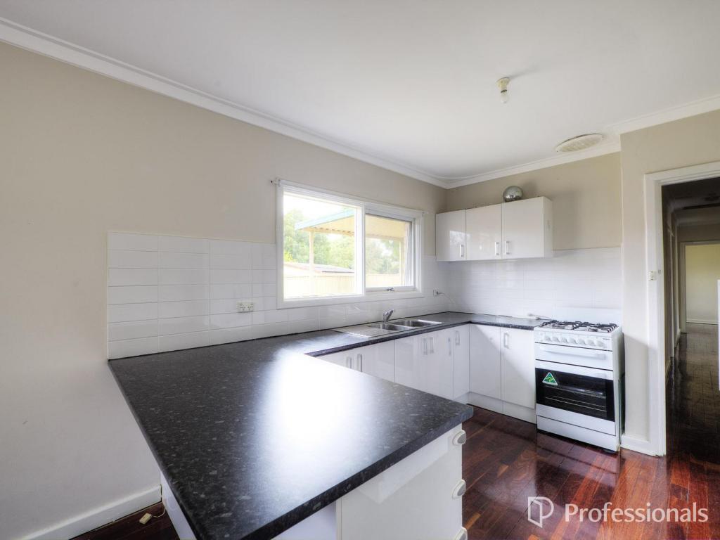 12 CONNAUGHT ST, FORRESTFIELD, WA 6058