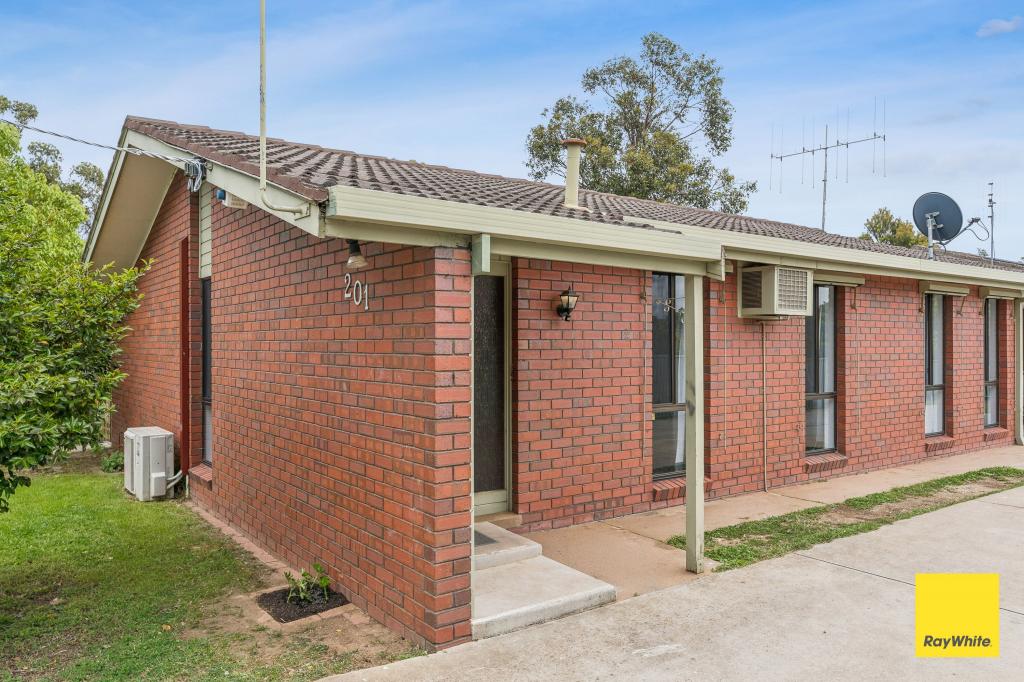 1/201 St Aidans Rd, Kennington, VIC 3550