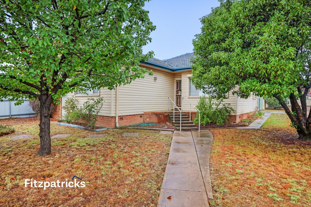 7 Essex Rd, Mount Austin, NSW 2650