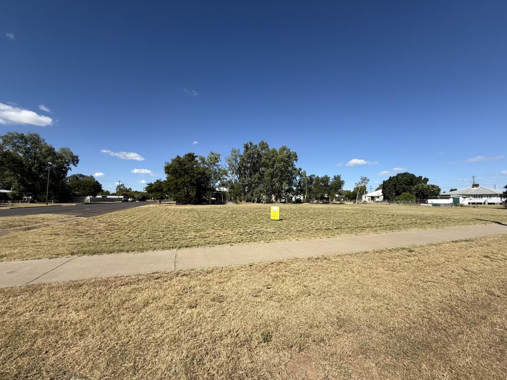 109 YEW ST, BARCALDINE, QLD 4725