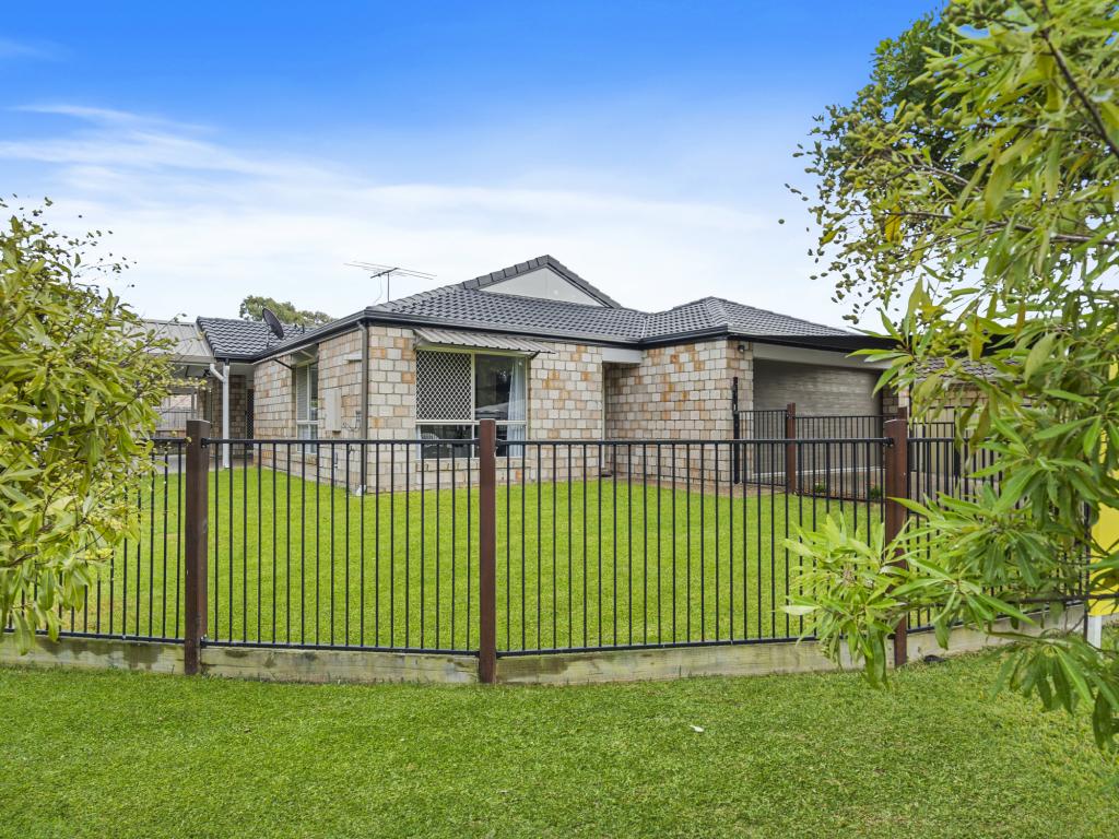 15 Wirra Cct, Wynnum West, QLD 4178