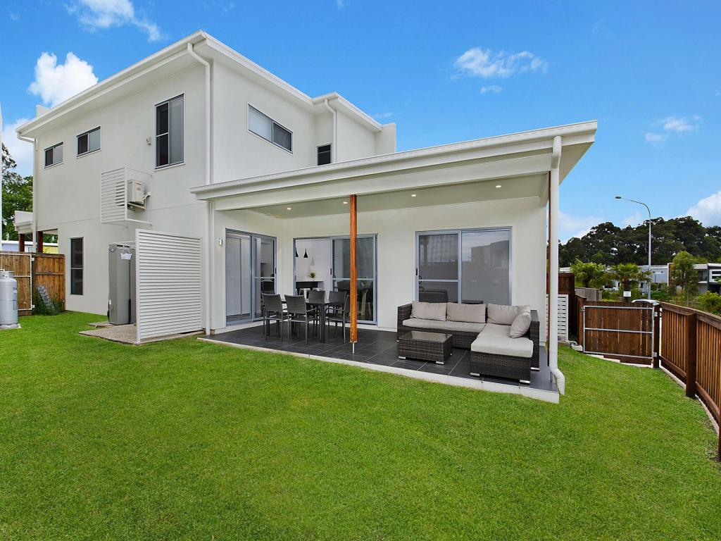 11 Round Bush Cres, Maroochydore, QLD 4558