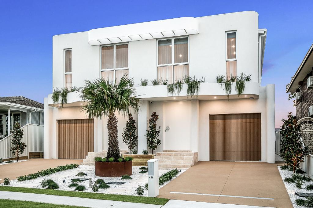 7a Dernancourt Pde, Milperra, NSW 2214
