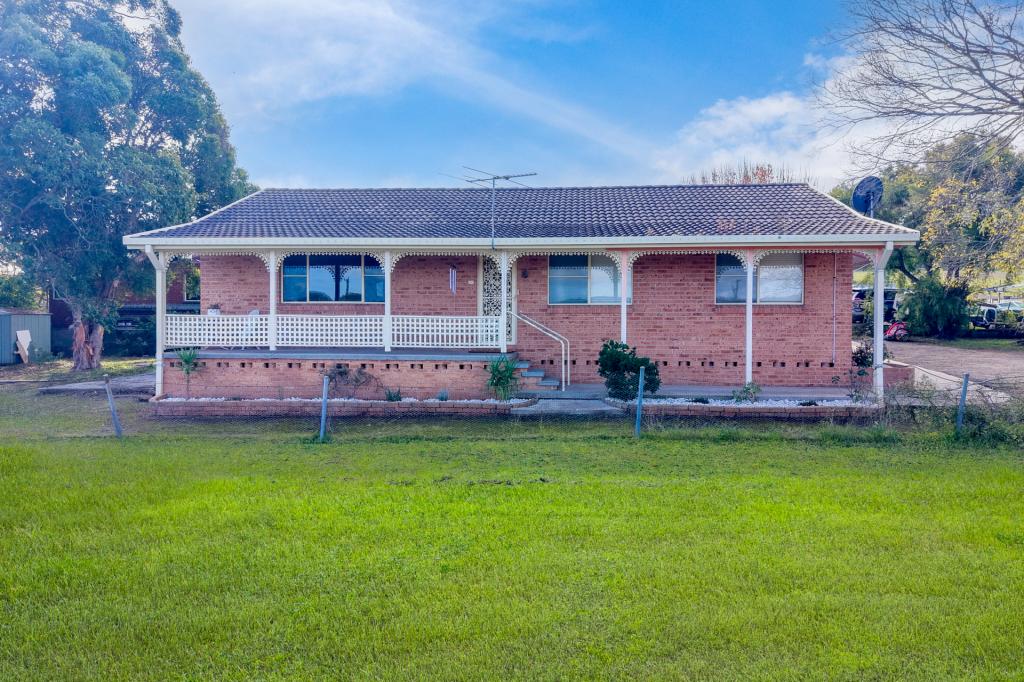 8 Leconfield Rd, Greta, NSW 2334