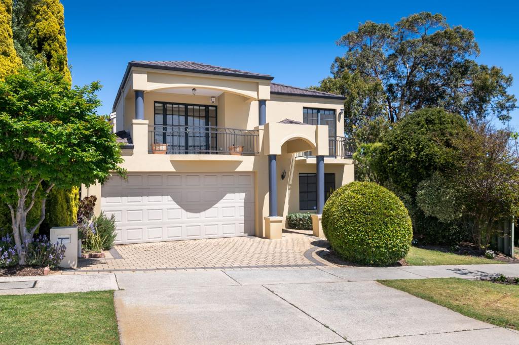 4 Moorland St, Scarborough, WA 6019