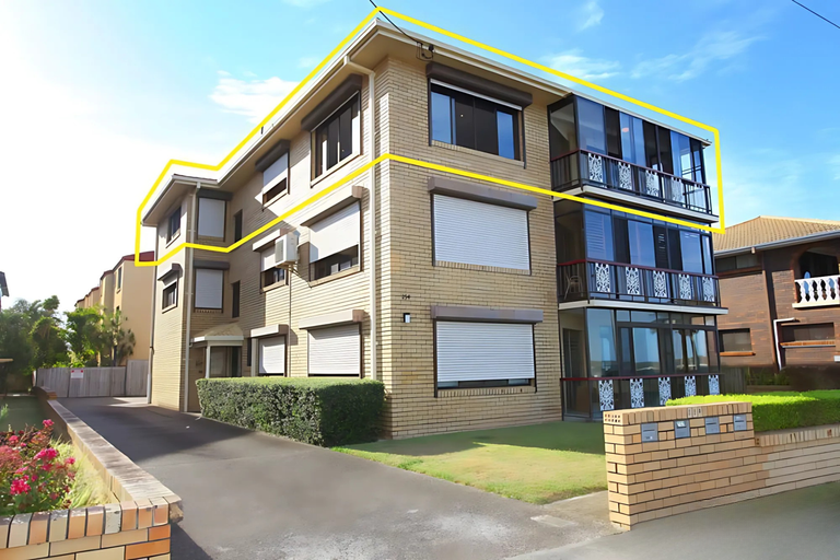 3/254 Marine Pde, Labrador, QLD 4215