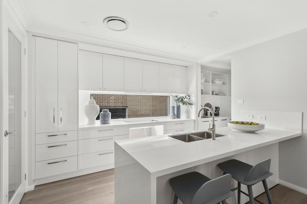 243 ASHBURTON DR, ALBION PARK, NSW 2527