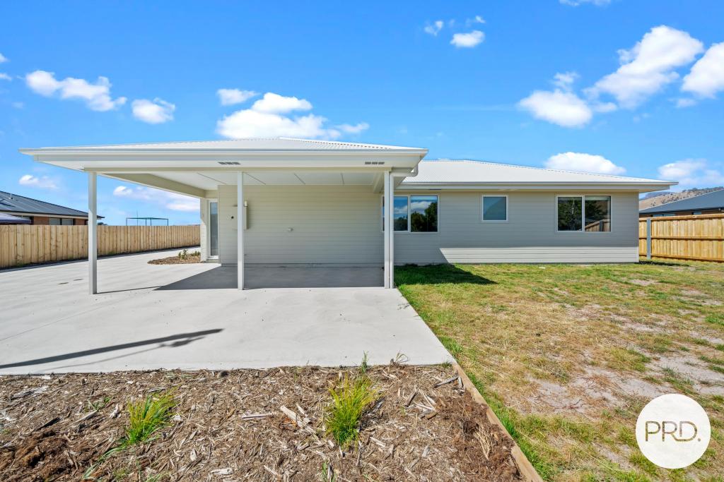 1/176 MAIN ST, KEMPTON, TAS 7030