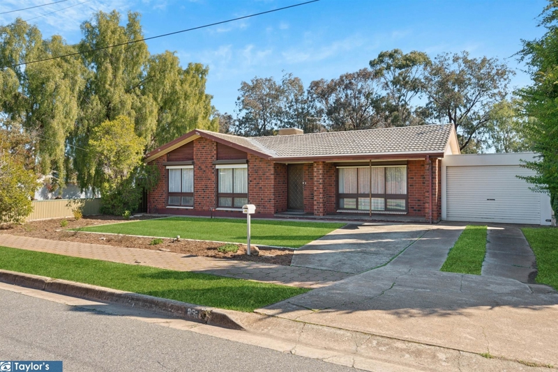 25 Goodfield Rd, Para Hills West, SA 5096