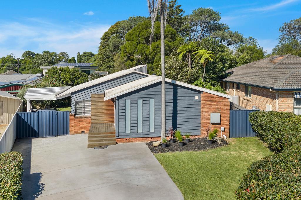 7 Monk Cres, Bomaderry, NSW 2541