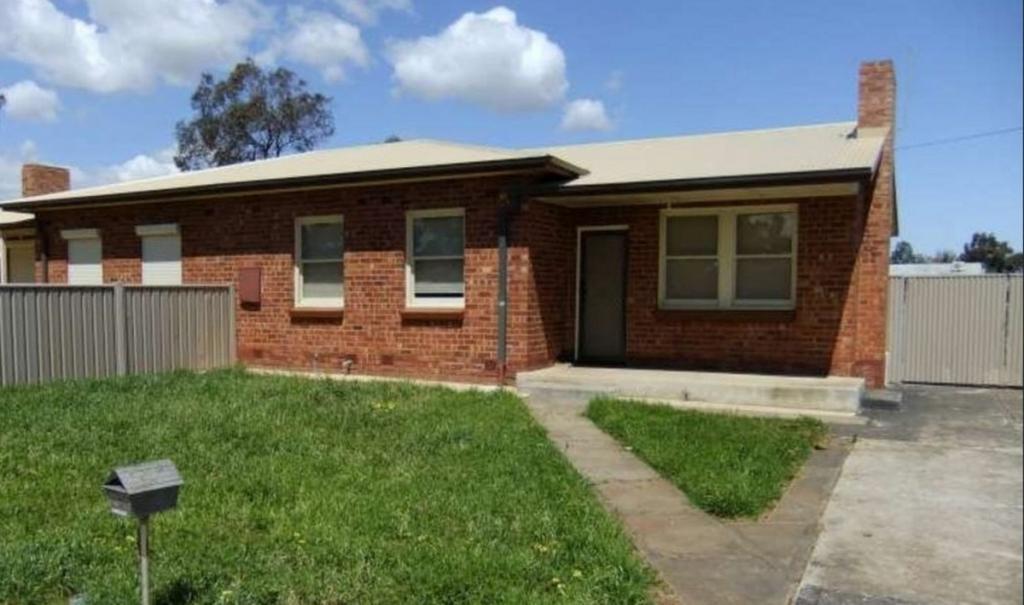 27 Casterley Rd, Elizabeth North, SA 5113
